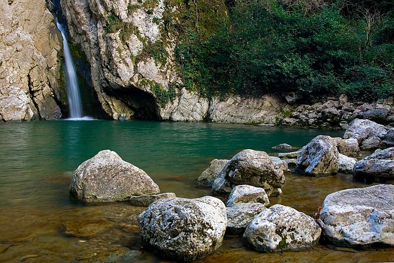 Агурские водопады